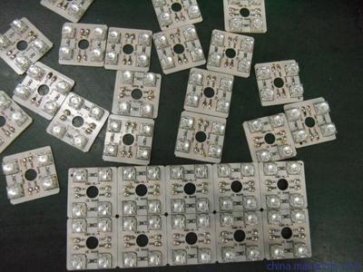 【供應LED4燈食人魚鐵殼模組LED5050防水模組F8外露全彩】價格,廠家,圖片,LED景觀燈,深圳市新起點光電電子廠-