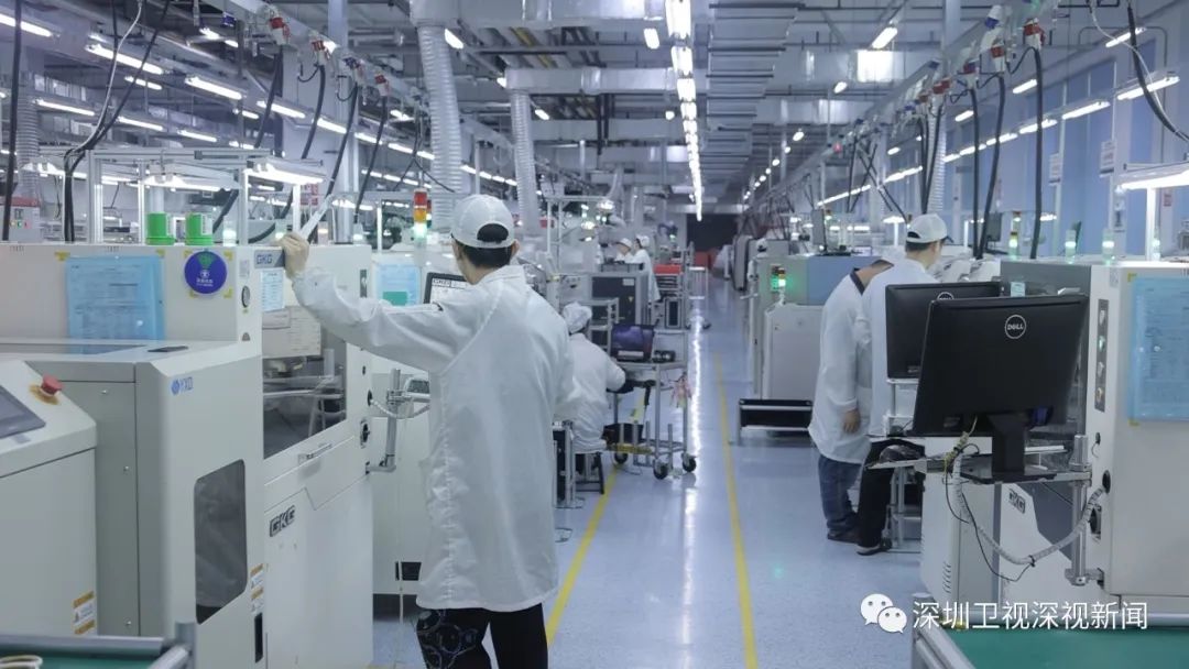 十八屆中央政治局常委與中外記者見面會_共產(chǎn)黨員網(wǎng)