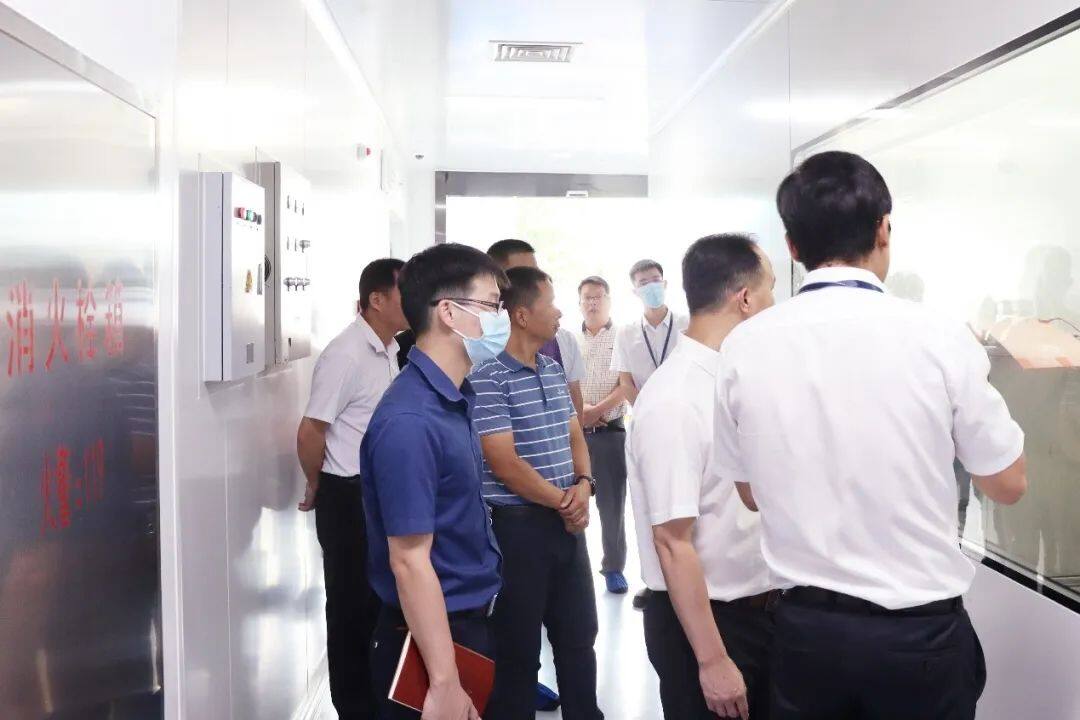 賀州市領(lǐng)導(dǎo)蒞臨愛(ài)寵生物集團(tuán)廣西工廠(chǎng)考察指導(dǎo)，彰顯政府服務(wù)企業(yè)新作為